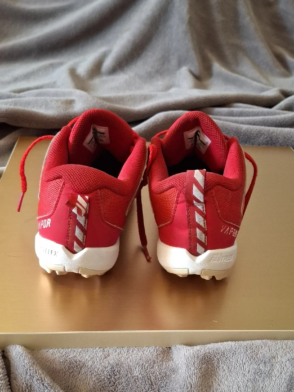 Nike Kids Red Soccer Cleats with White Swoosh - Picture 3 of 5